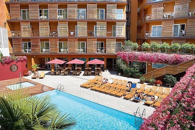 ALEGRIA Plaza Paris En Spa
