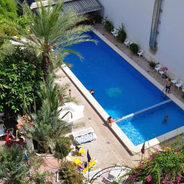 Cuco Hotel