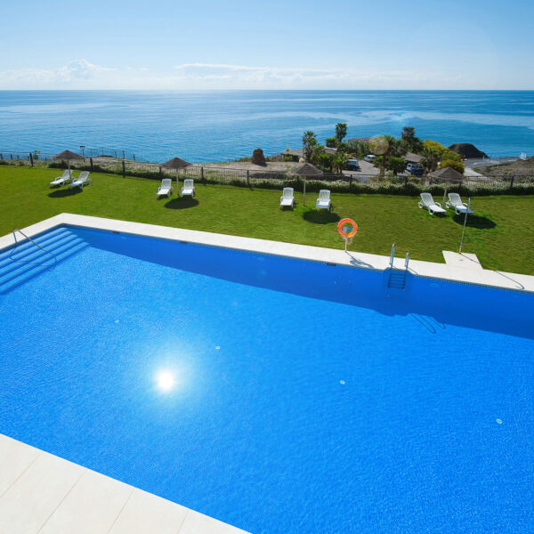 Fly & Go Olée Nerja Holiday Rentals by Fuerte Group