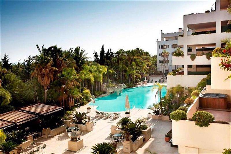 Guadalpin Suites