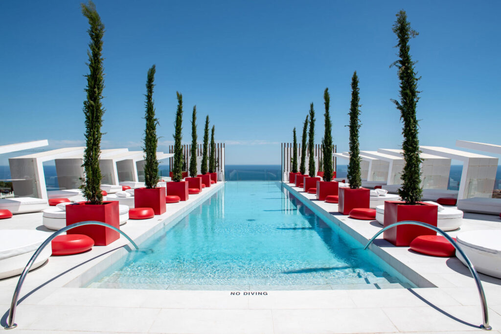 Hilton Higueron Malaga Curio