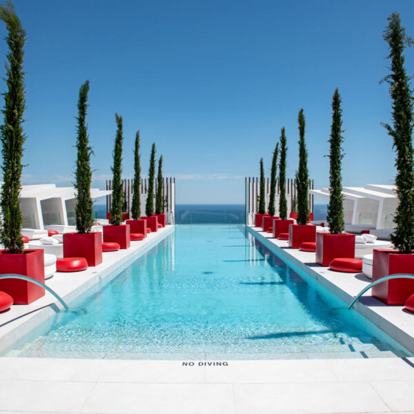 Hilton Higueron Malaga Curio