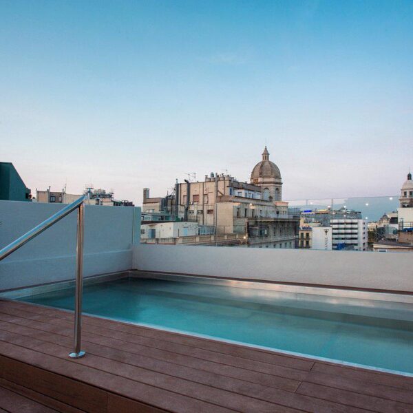 Midmost Barcelona