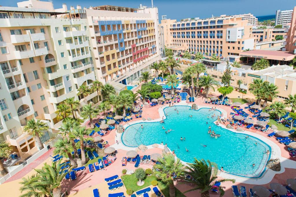Ohtels Fenix Family