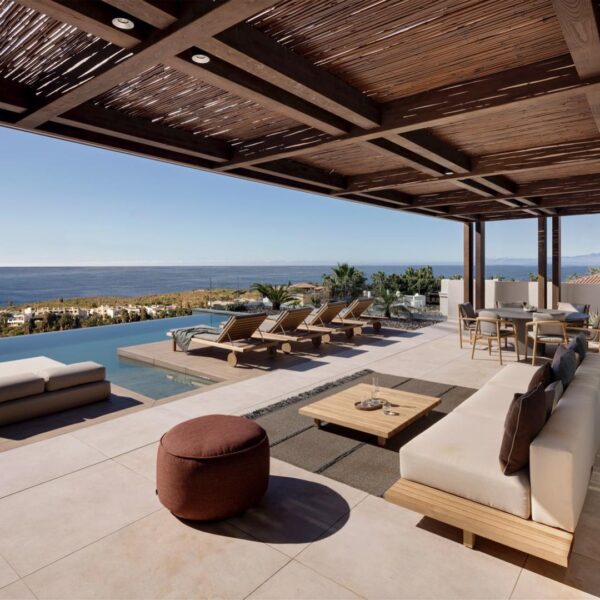 ROYAL HIDEAWAY Corales Villas