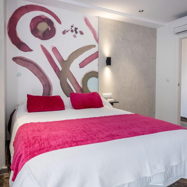 San Jaime Centre Suites