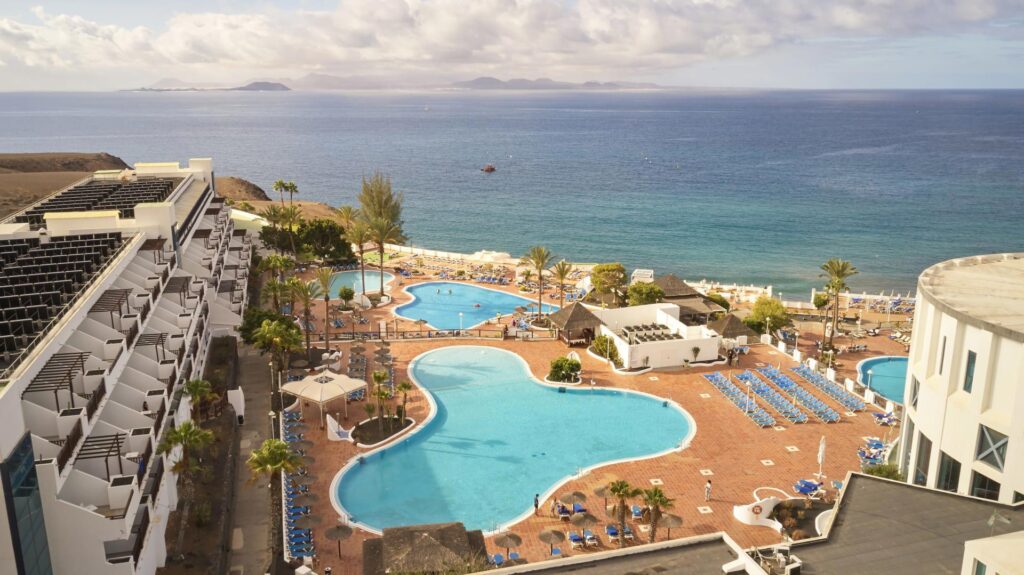 Sandos Papagayo Beach Resort