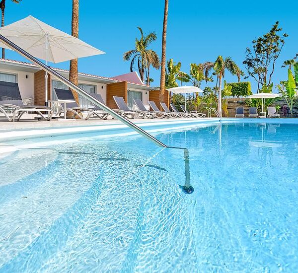 Sanom Beach Resort