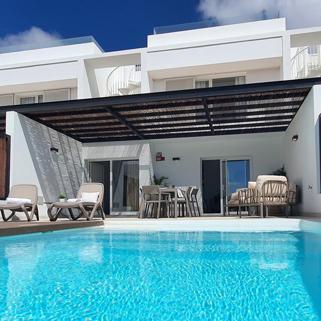 Serena Holiday Homes by LIVVO