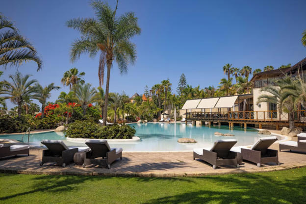Villa Bahia Del Duque – Las